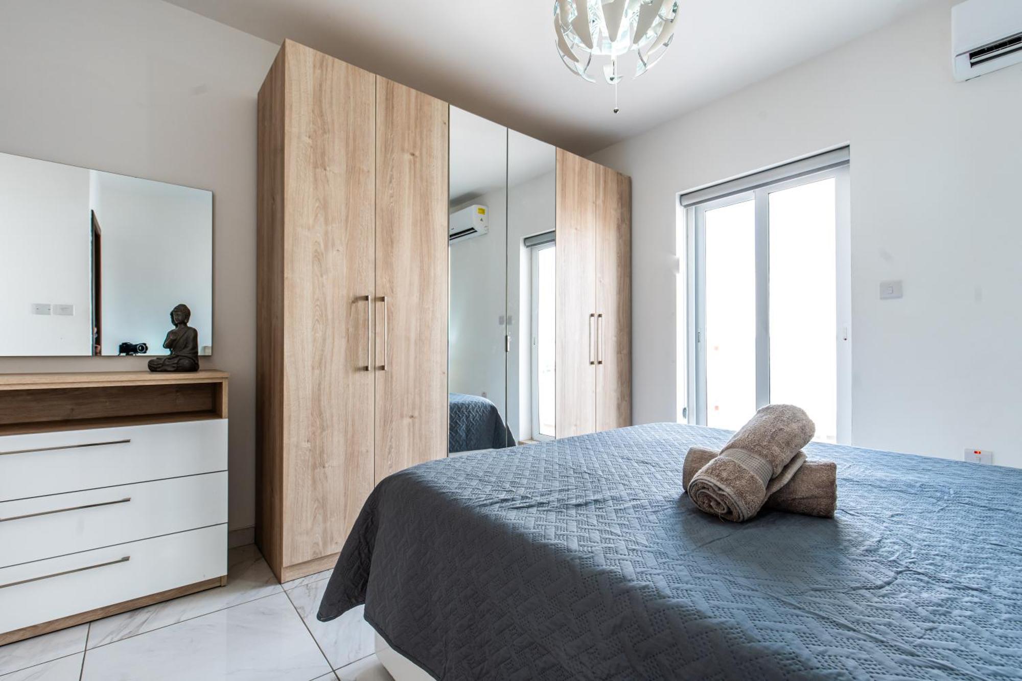 Poseidon Court Penthouse Superior Apartment St. Paul's Bay