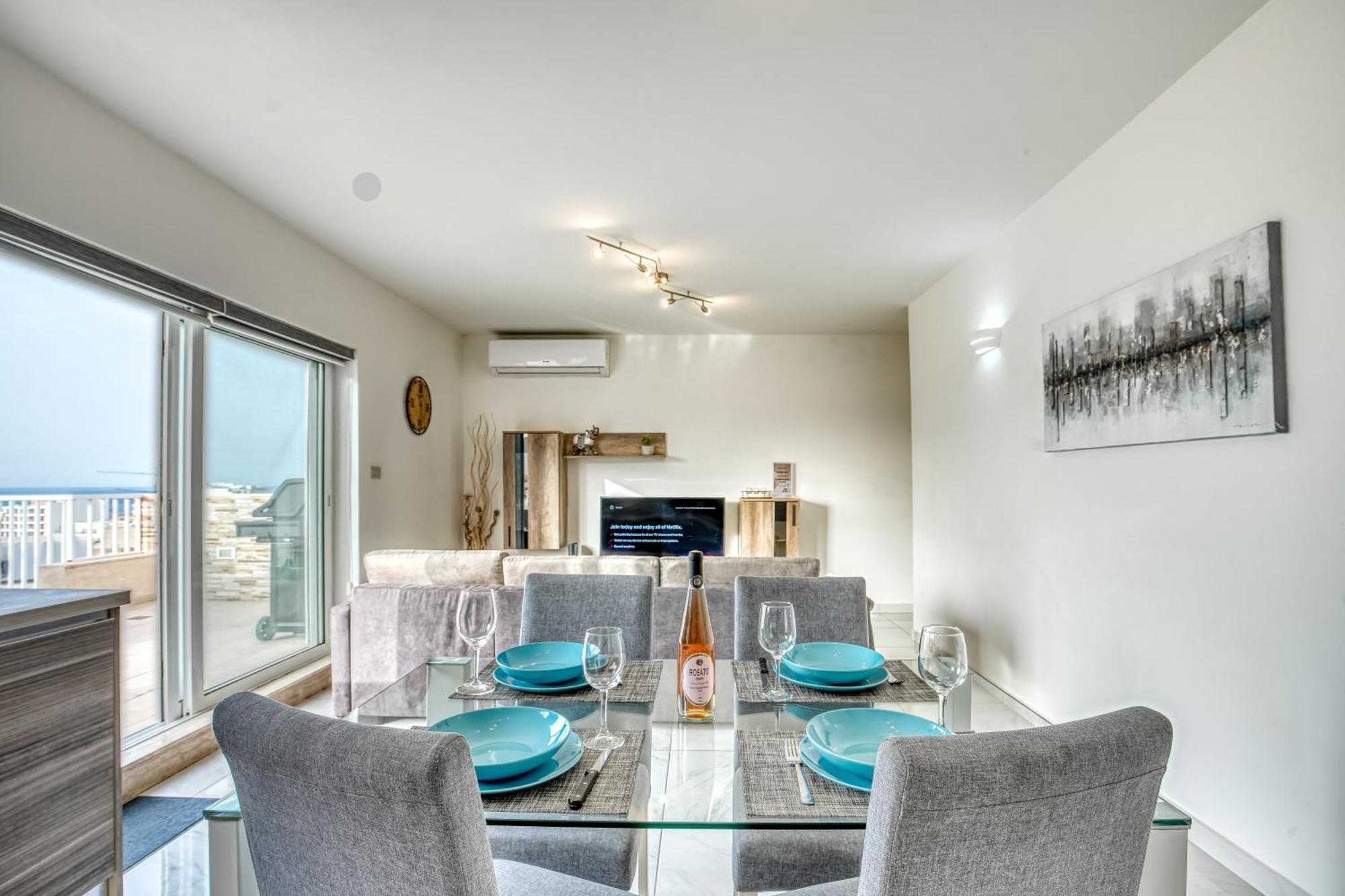 Poseidon Court Penthouse Superior